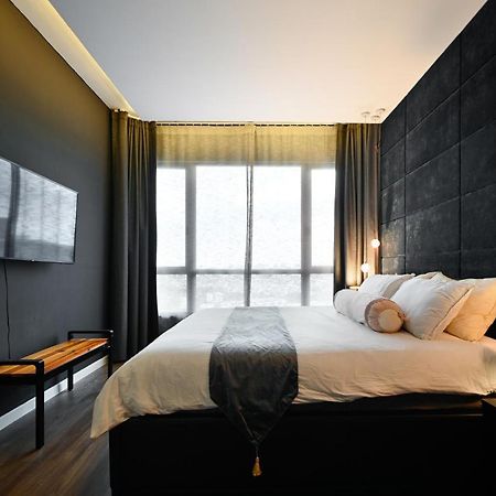 Estella Heights Saigon City View 2Br Apartment & Pool, Ho-Chi-Minh-Stadt Exterior foto